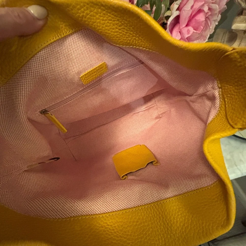 EUC COA Dooney & Bourke Yellow Leather Hobo Shoulder Bag - Picture 10 of 13